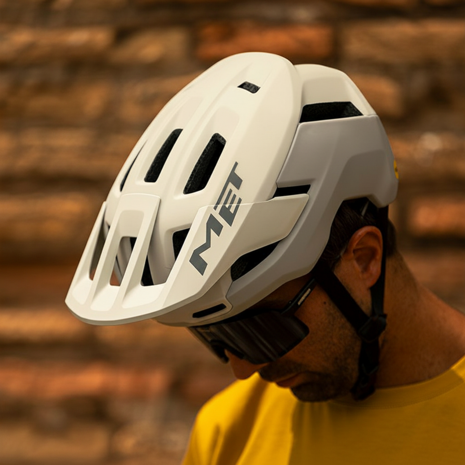 MET Terrae Mips - White